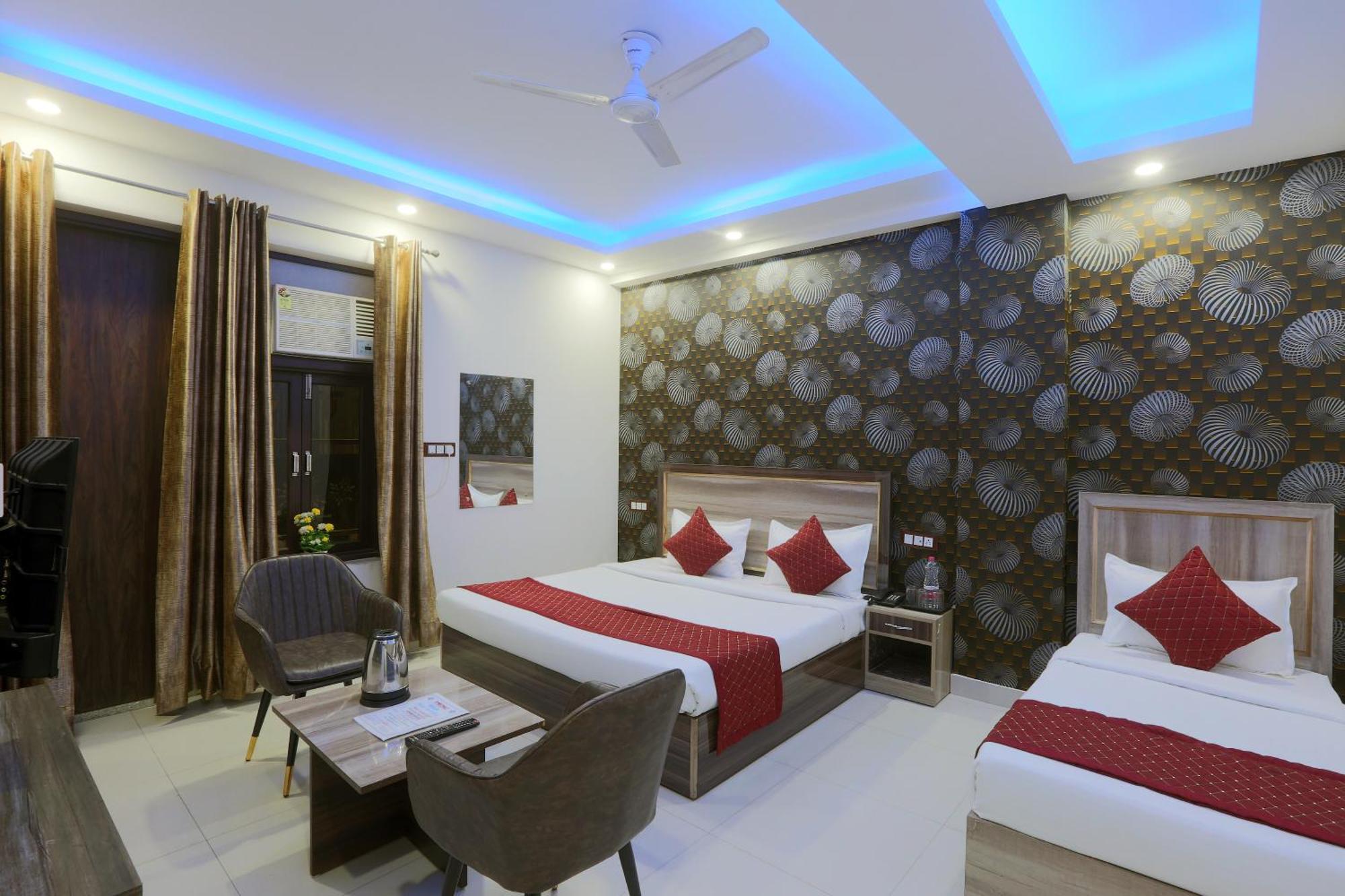 Oaks Inn Plaza Delhi Airport New Delhi Exteriör bild
