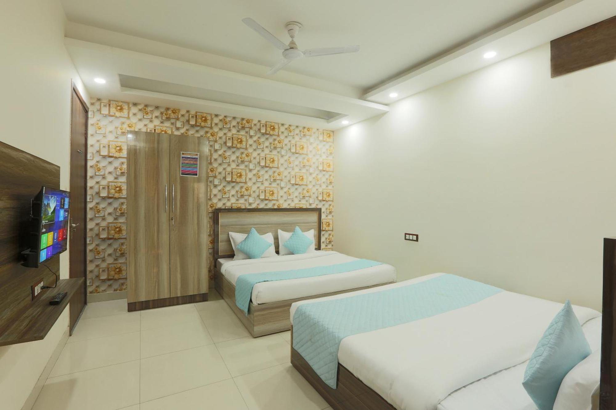 Oaks Inn Plaza Delhi Airport New Delhi Exteriör bild