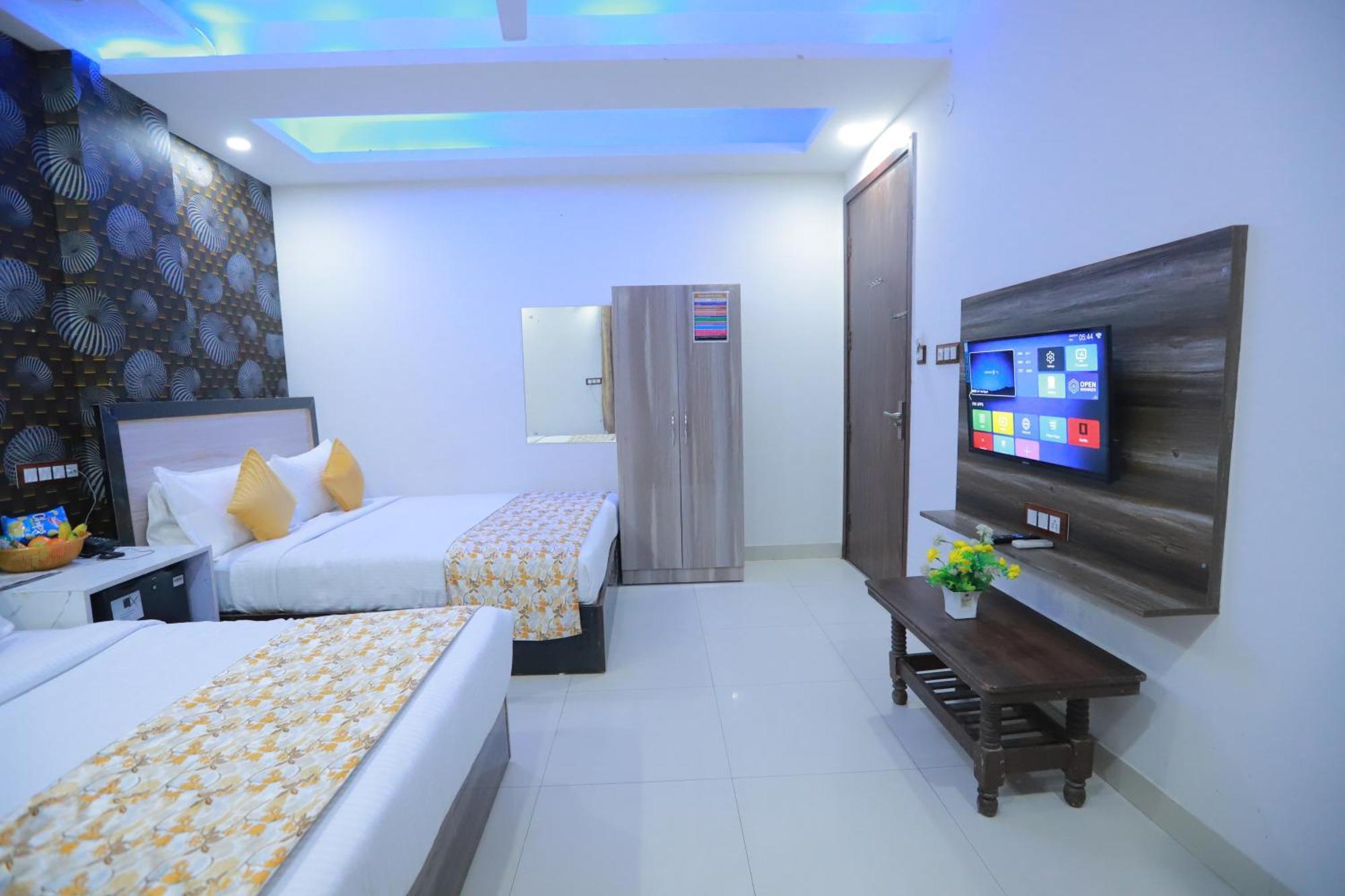 Oaks Inn Plaza Delhi Airport New Delhi Exteriör bild