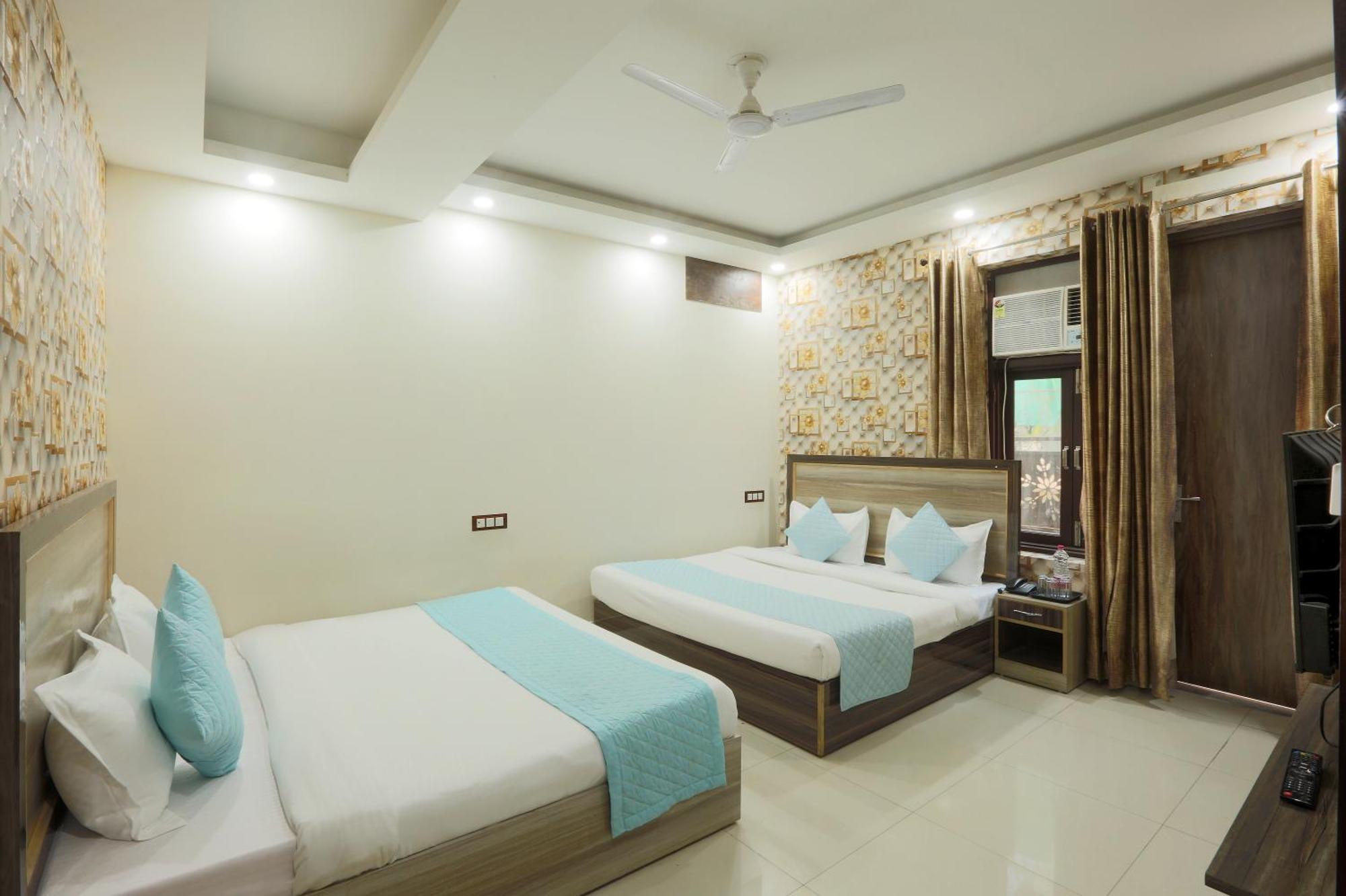 Oaks Inn Plaza Delhi Airport New Delhi Exteriör bild